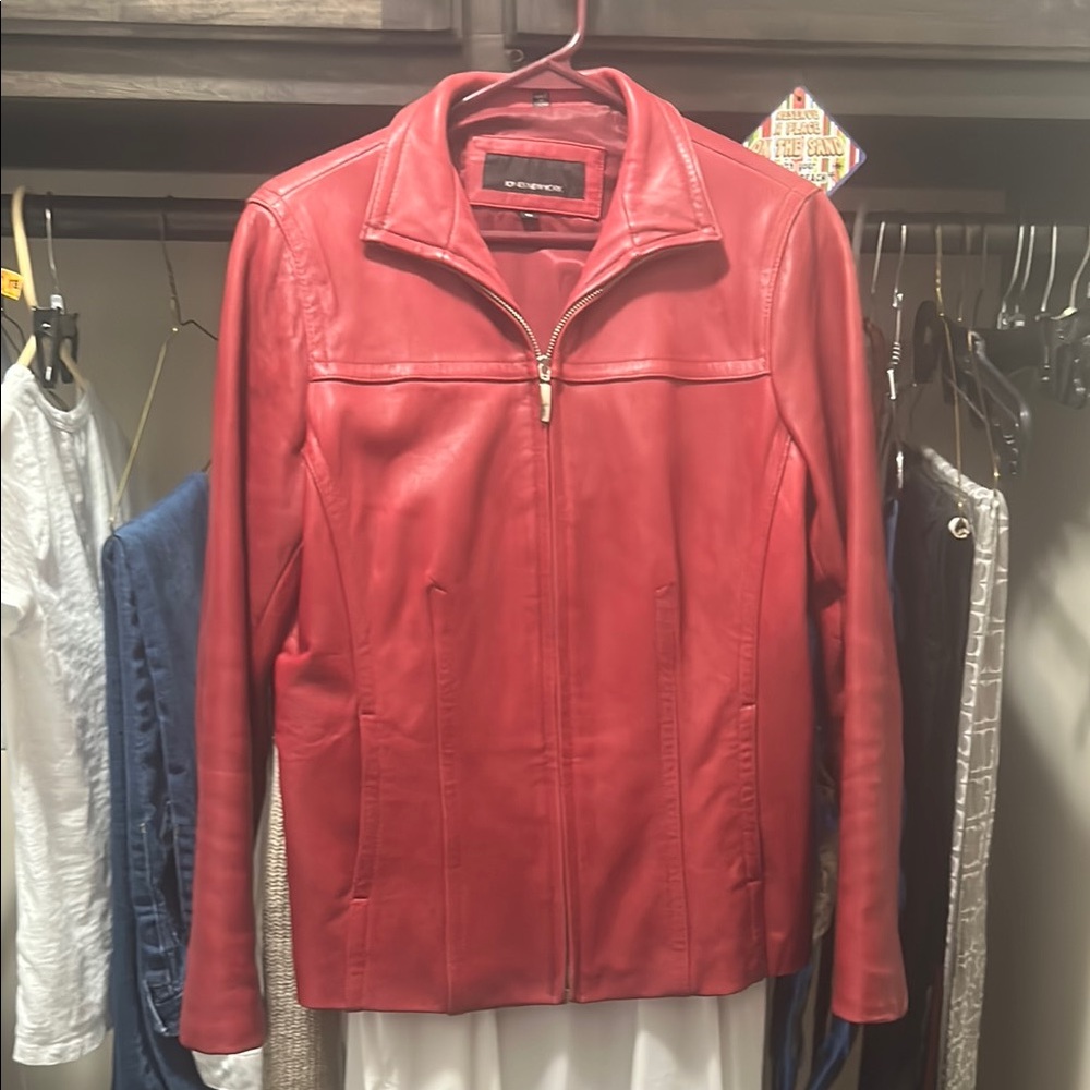 Jones New York Sz M Red Leather Zip Front Jacket GUC